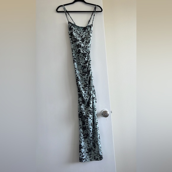 Midi dress size small. Brand new - Picture 2 of 2